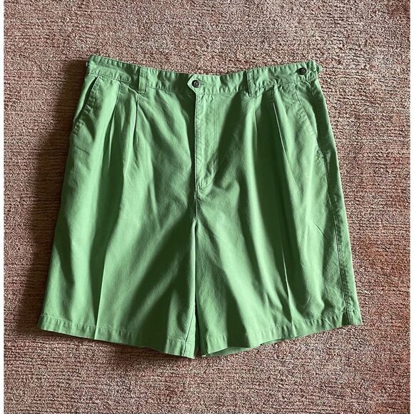 Ivy Crew Pants - Vintage Ivy Crew Women’s High-Rise Pleated Green Shorts Bermuda Size 36